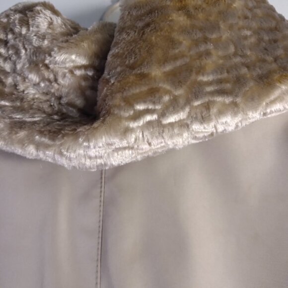 Vintage Glam Golden Champagne Faux Fur Persian Lamb Reversible Rain Jacket SzPS - Picture 10 of 13
